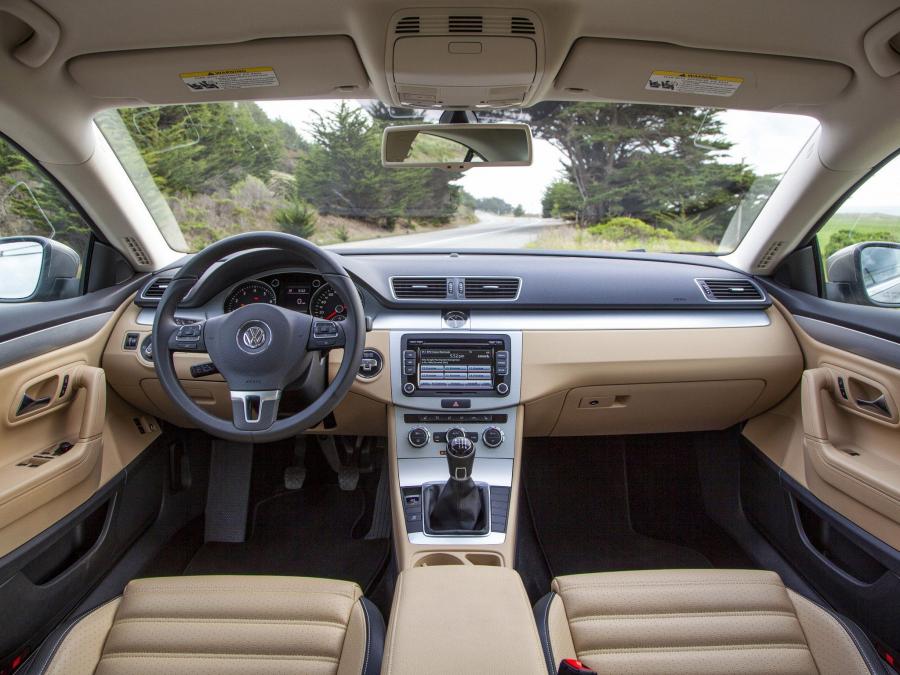  Volkswagen Passat CC 2012 года  (US) (фото 3 из 16)